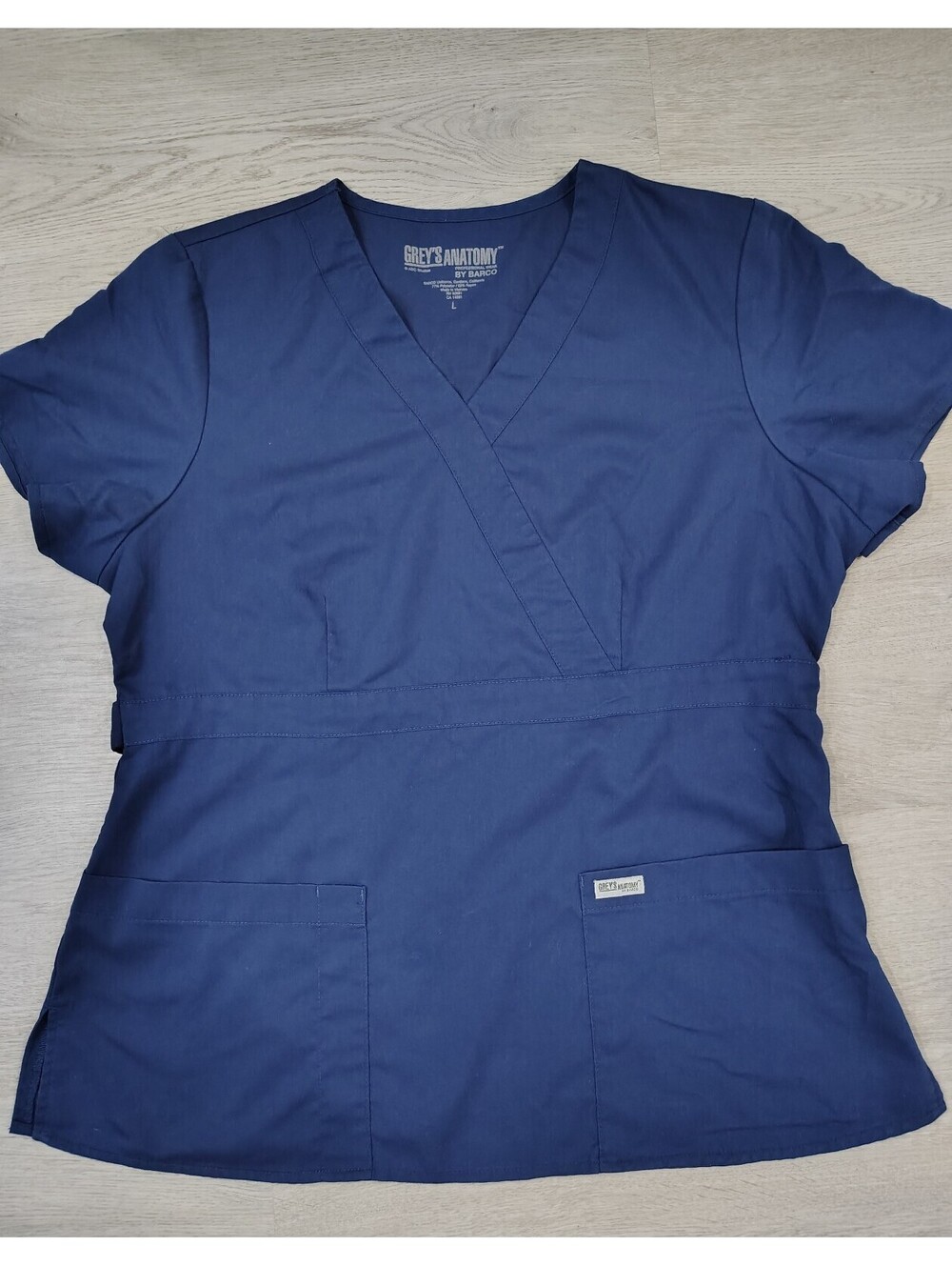 Greys anatomy scrub top. Size large